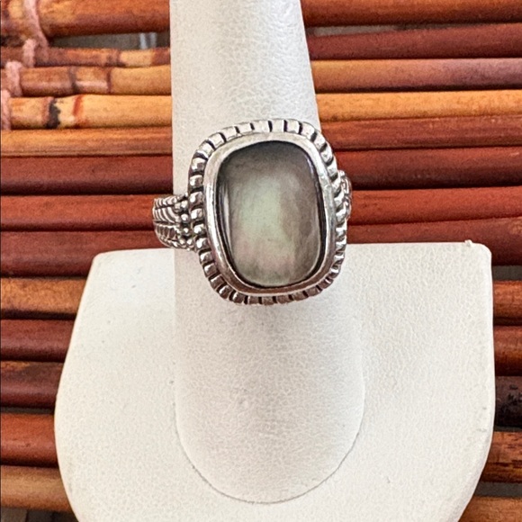 Jewelry - Silver Tone Ring with Iridescent Stone Size 8